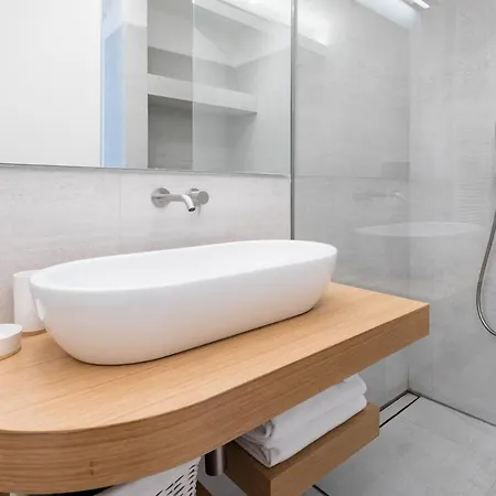 Contemporary Building Apartman *