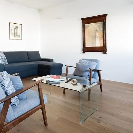 Contemporary Building Apartman *